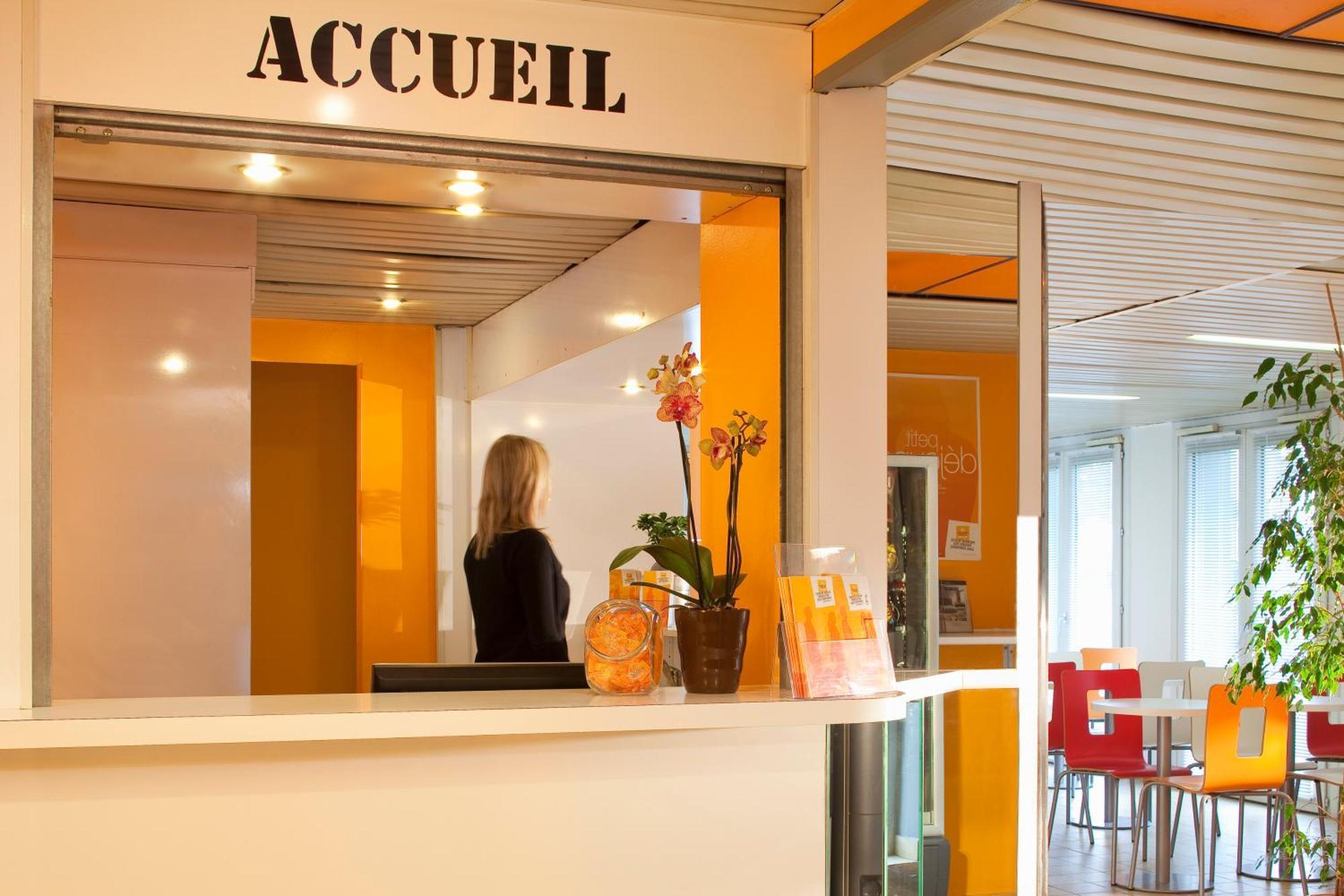 Fast Hotel Les Ulis - Courtaboeuf Bagian luar foto